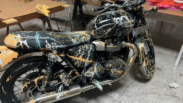 Triumph Bonneville T100 Steve McQueen portrait